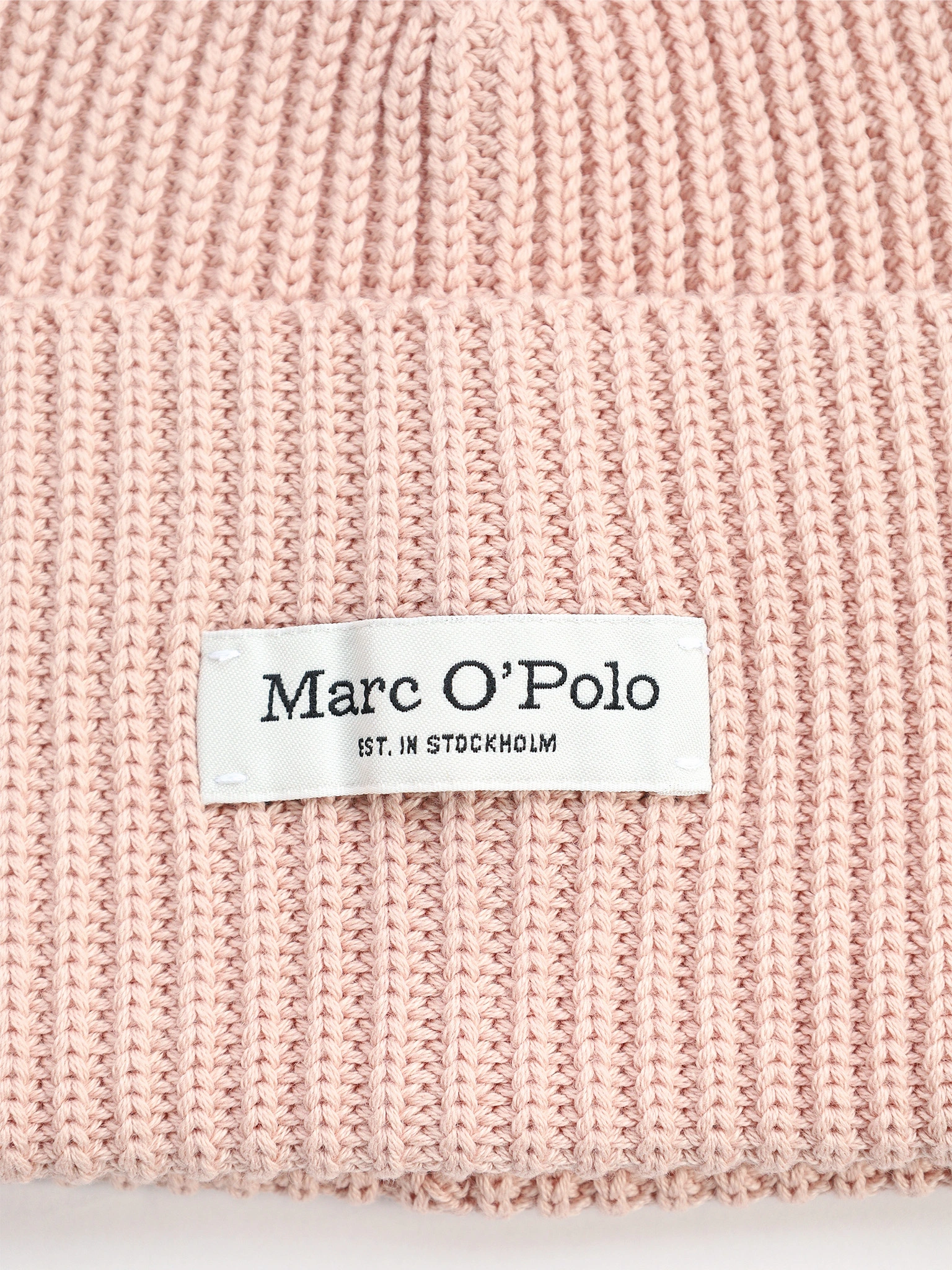 Шапка-бини светло-розового цвета с отворотом из хлопка